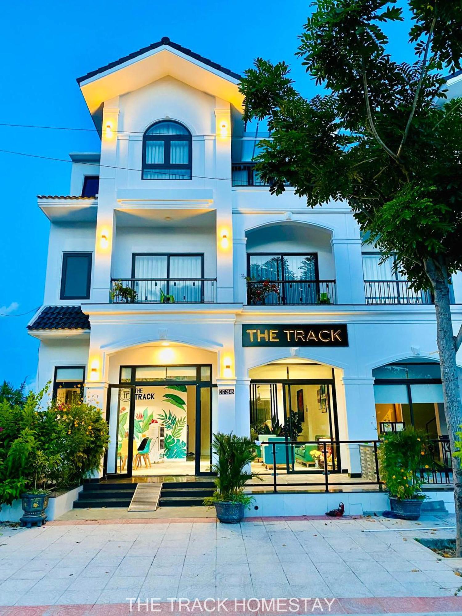 The Track Homestay - Near Bai Dai Beach Cam Lam Eksteriør bilde