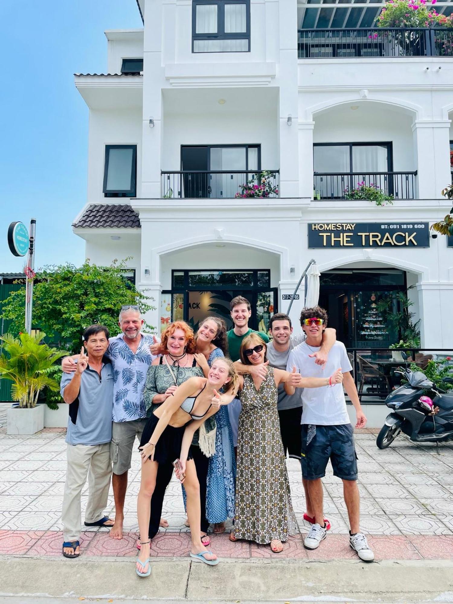 The Track Homestay - Near Bai Dai Beach Cam Lam Eksteriør bilde